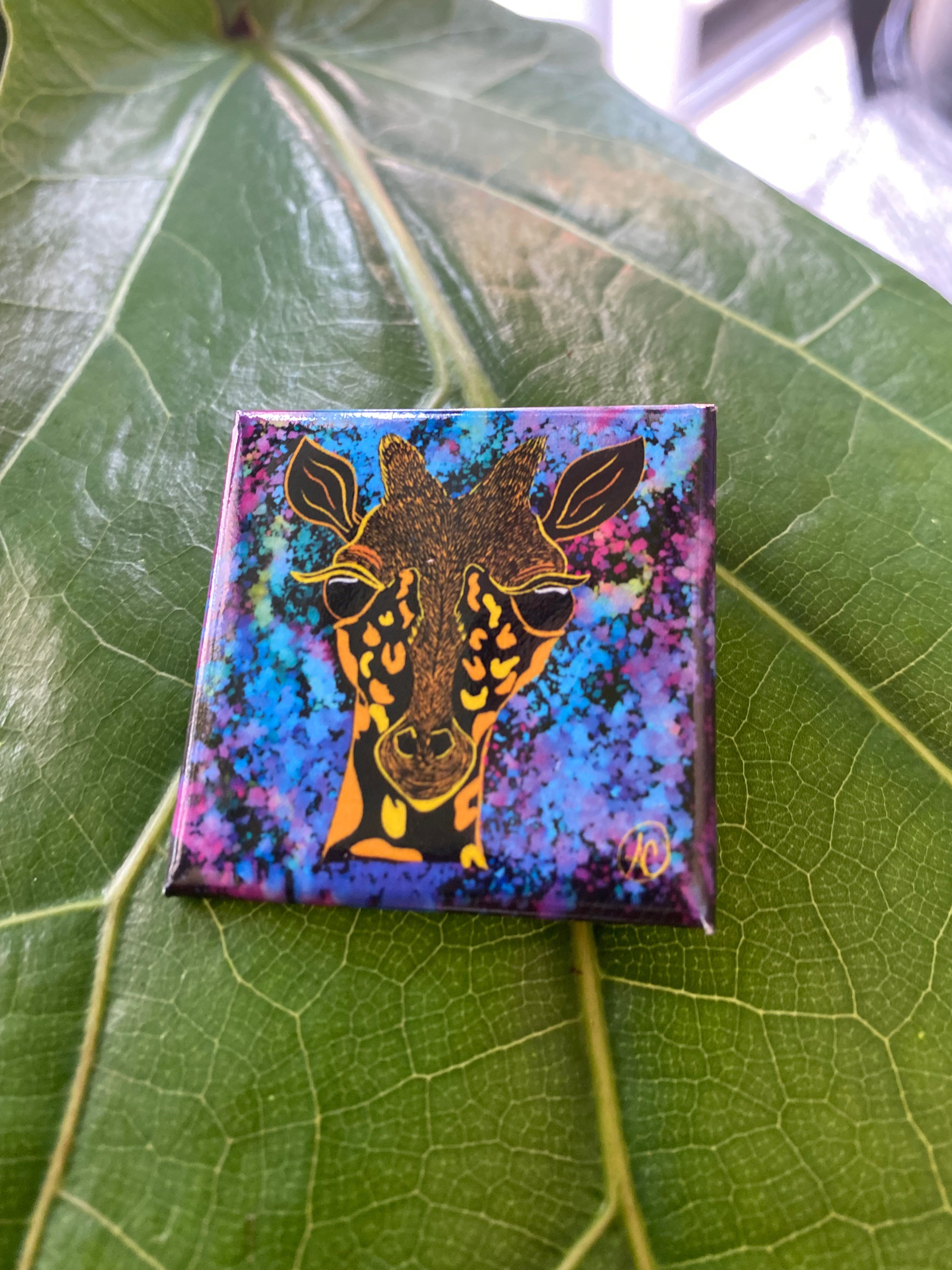 Giraffe pin DesignedbyAng